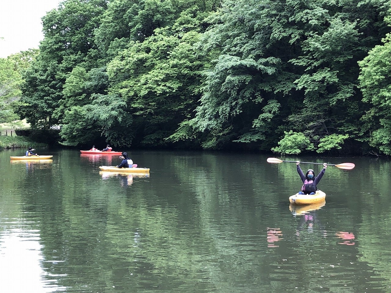 あざみくぼ沼では、カヌーも体験できます