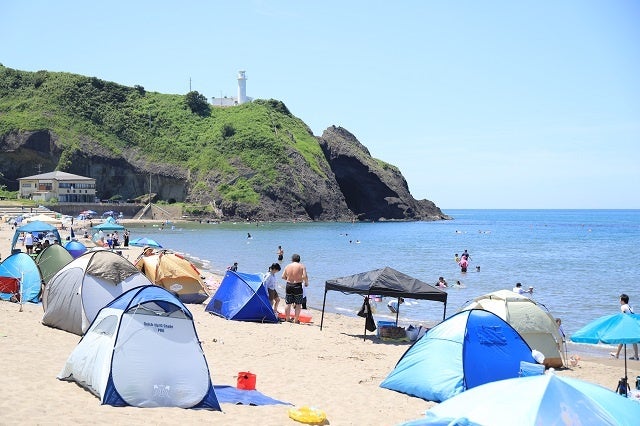 角田浜海水浴場（角田浜バス停下車）