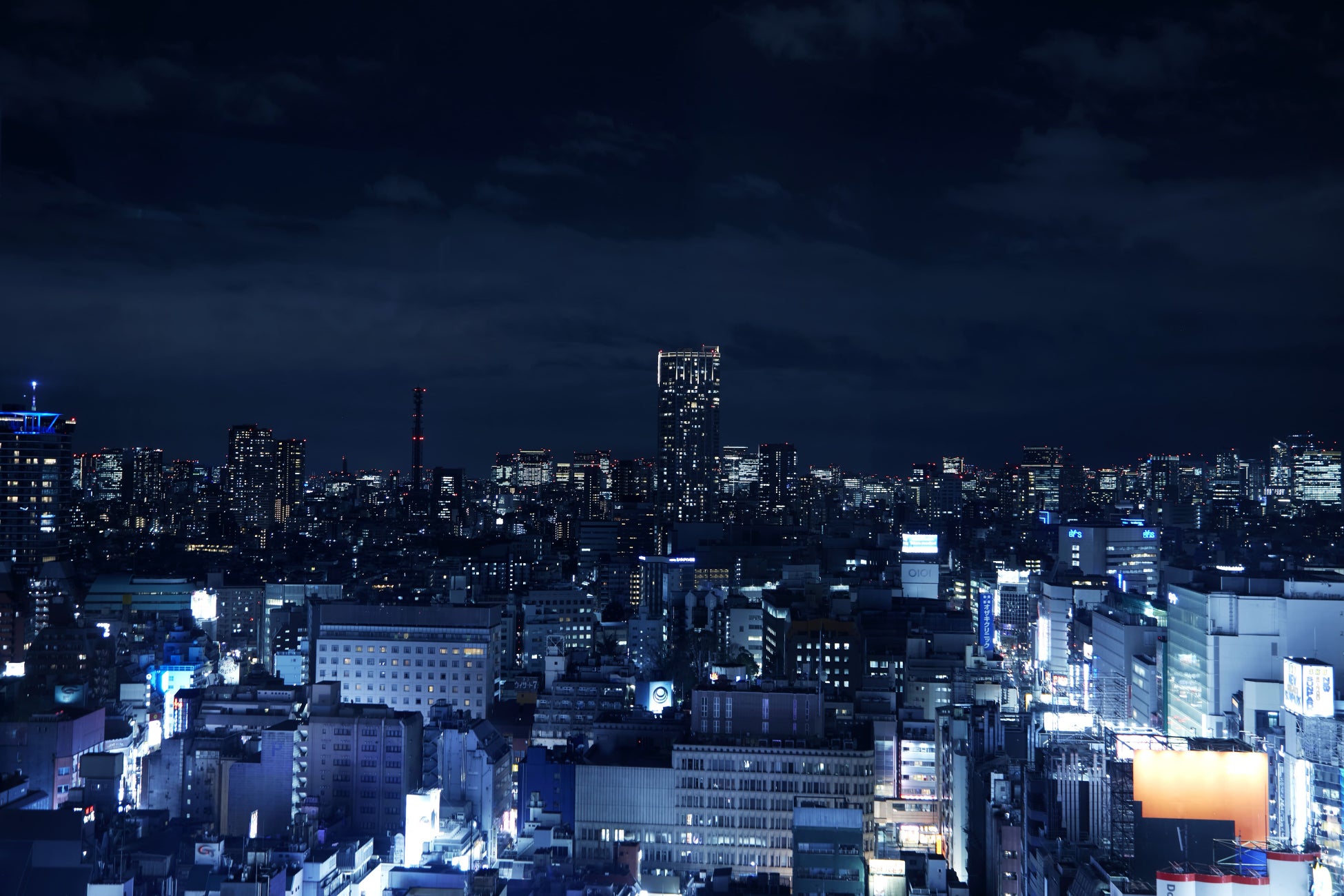 ホテル最上階からの夜景（イメージ）