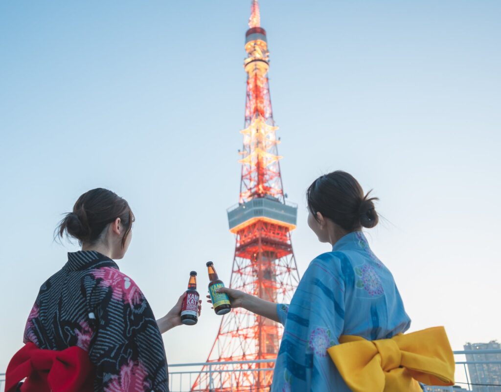 絶景ルーフトップで浴衣を着て夕涼み