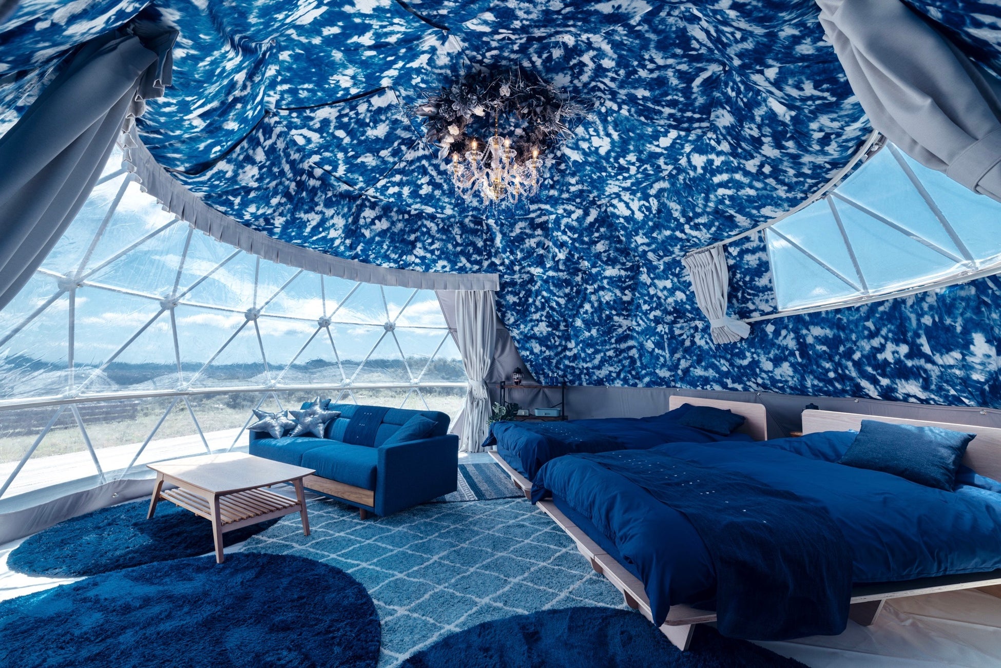 内装が公開された青木被服が空間プロデュースを手掛けたプレミアムドーム-藍-