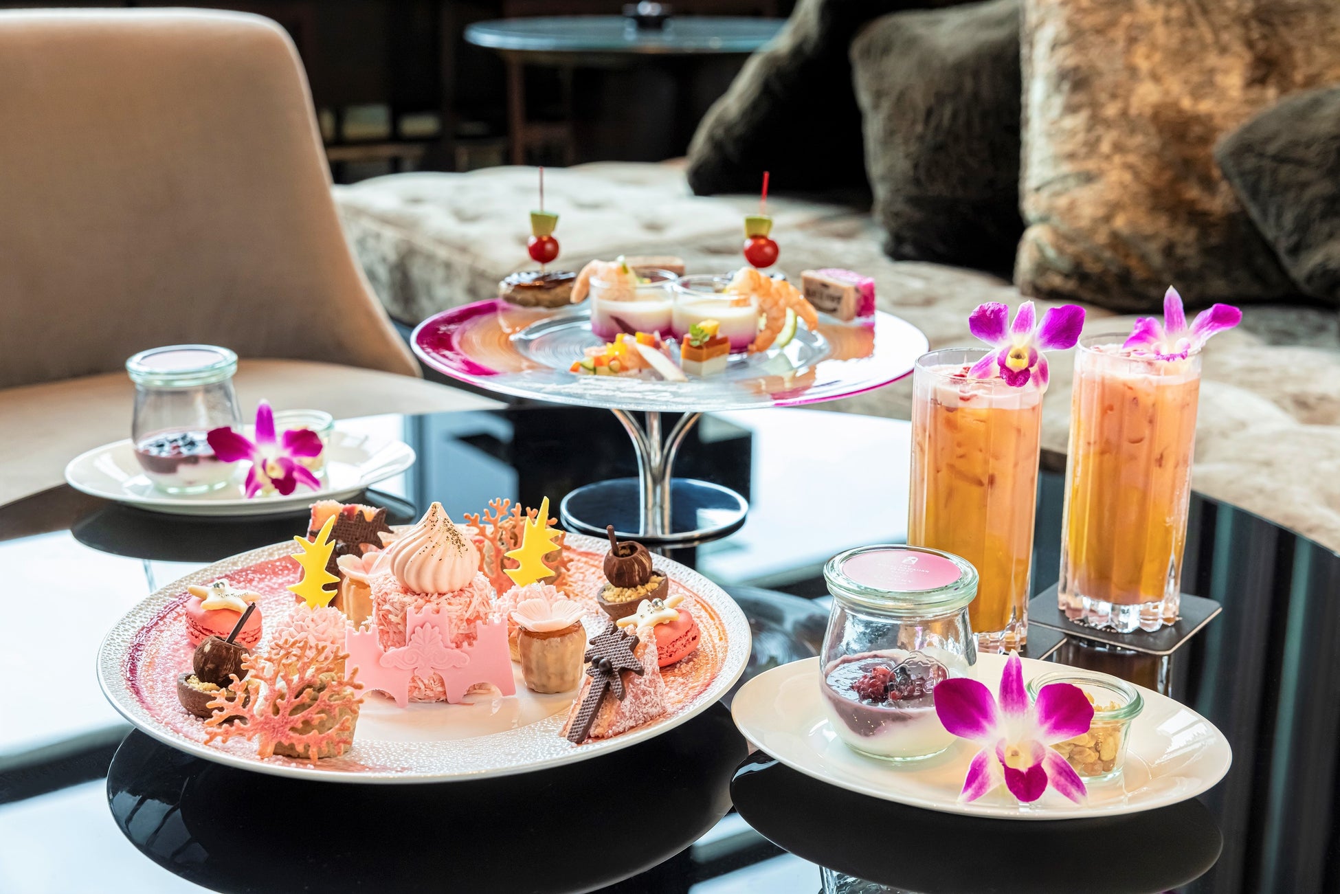 Sunset Pink Palace Afternoon Tea ～with Mocktails～ イメージ
