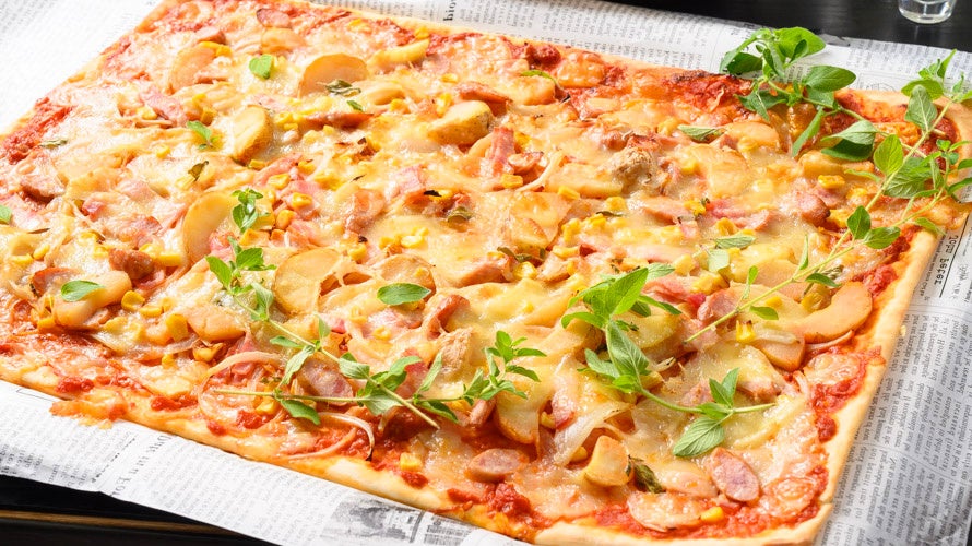 北海道産野菜のビッグピザ