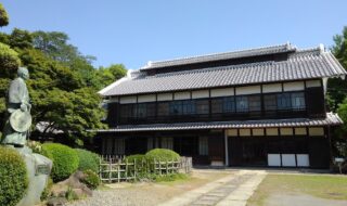 「中の家」全景