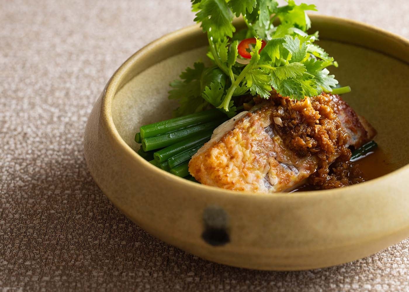 高知県宿毛（すくも）湾 鮮魚の煎り焼き”食べる生姜ソース”
