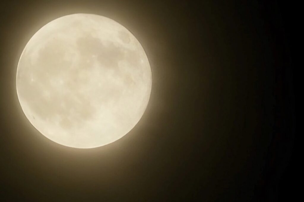 2023年の中秋の名月は9月29日(金)で満月です！　休暇村奥武蔵撮影