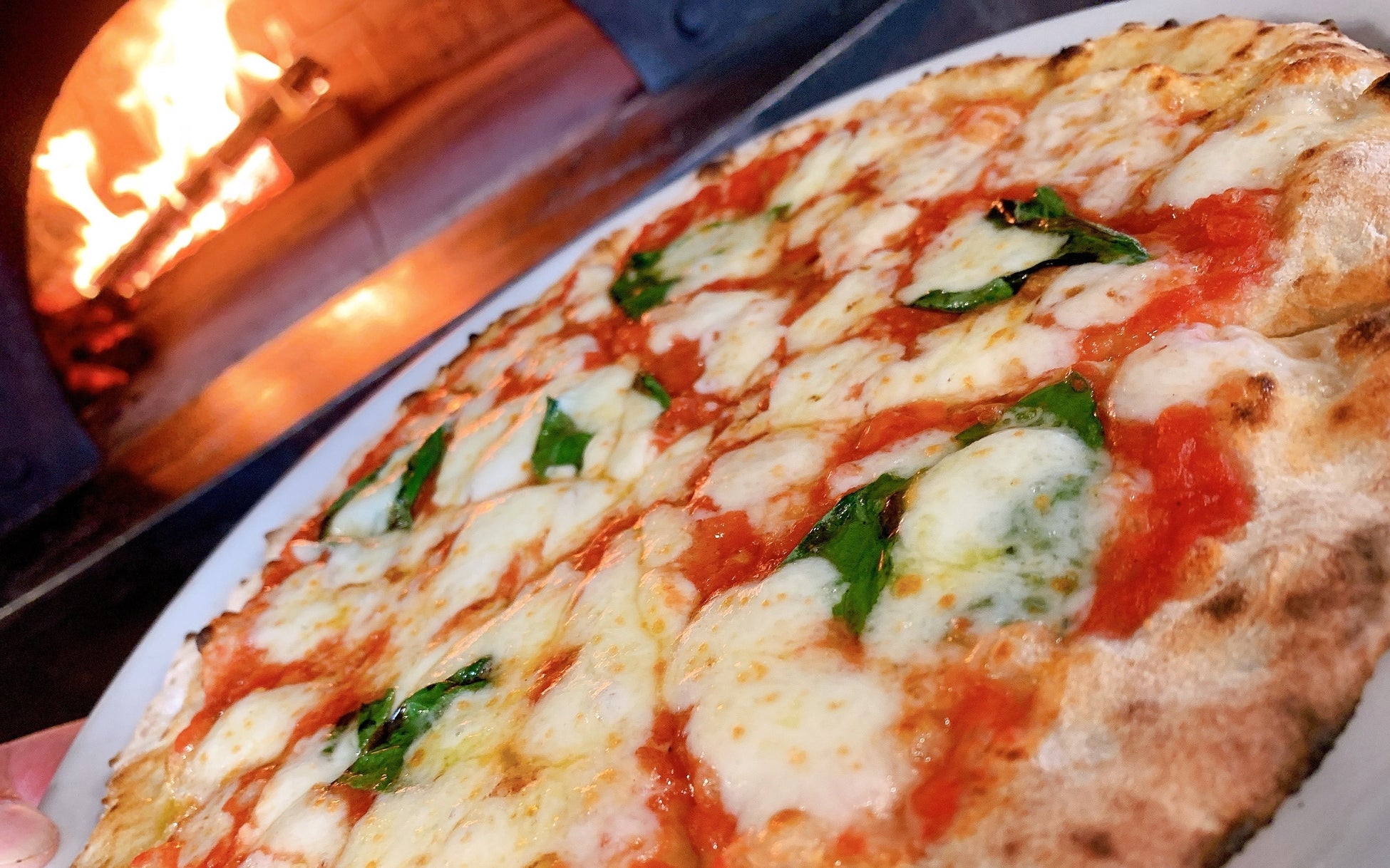 Pizza Stradaの定番「マルゲリータ」
