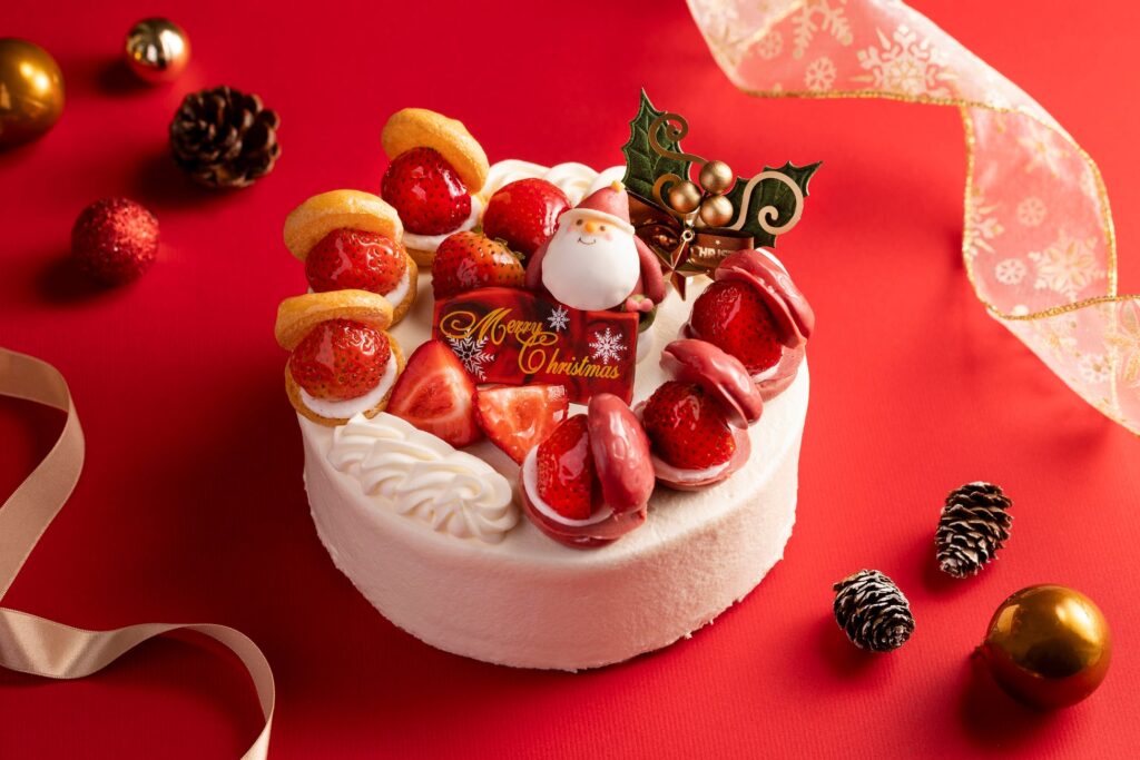 甘酸っぱい苺を楽しむ苺のクリスマスケーキ