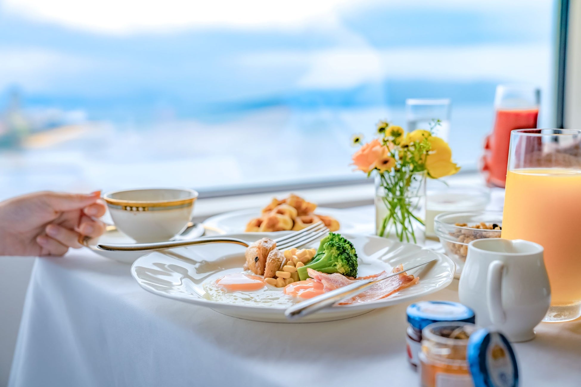 朝食ルームサービス　イメージ