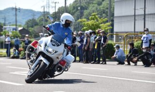 白バイ走行の様子（イメージ）