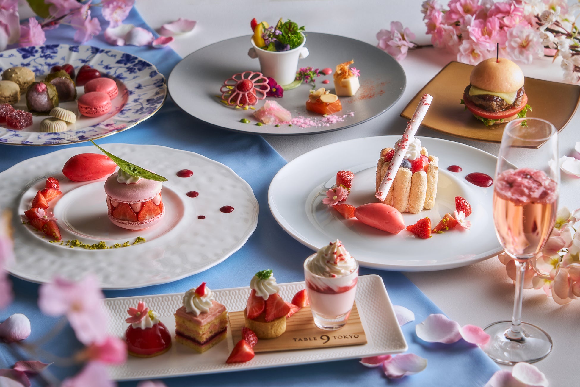 Fancy afternoon tea　～Strawberry and SAKURA～（品川プリンスホテル「DINING & BAR TABLE 9 TOKYO」）