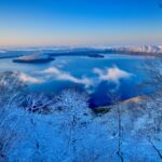 第36回十和田湖の四季写真コンテスト環境大臣賞　「御鼻部雪化粧」奈良修二