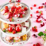 ホワイト×ピンク×赤で春らしいStrawberry Afternoon Tea
