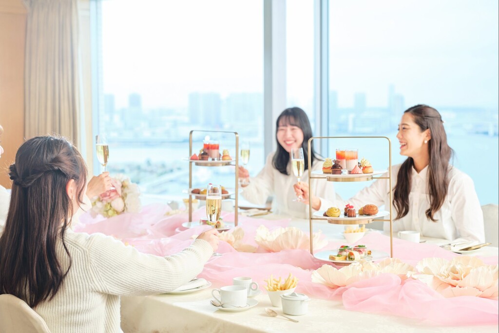 東京湾の空と海を一望する プライベート個室での女子会プラン