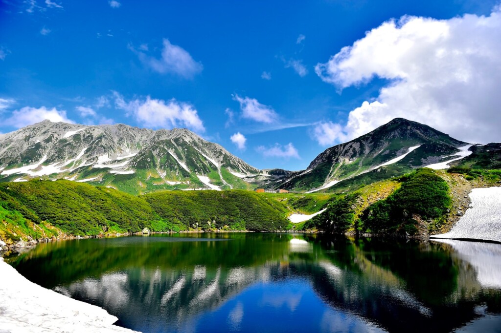 富山県：みくりが池（イメージ）©（公社）とやま観光推進機構