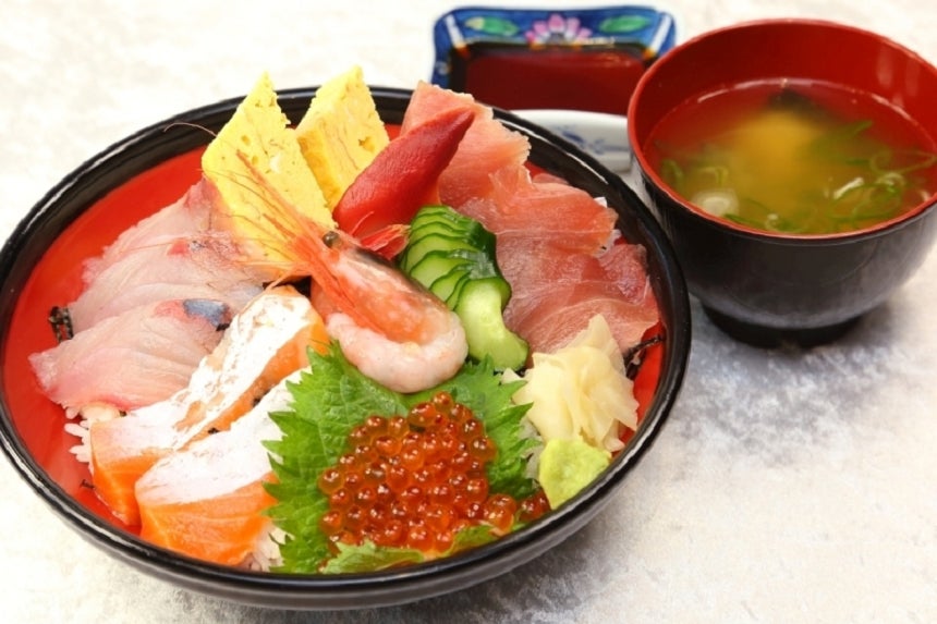 日本海海鮮丼