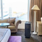 高性能空気清浄機「Pureマシーン」が設置された客室