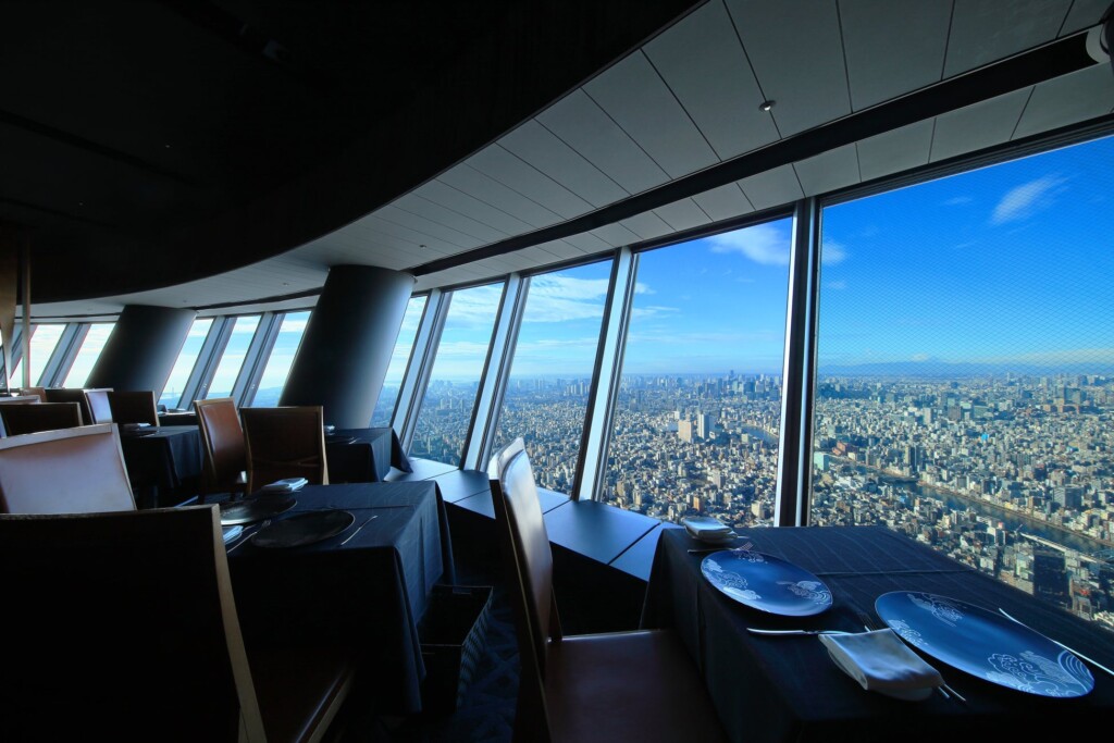 ▲「Sky Restaurant 634（musashi）」(昼)　(C)Tobu Hotel Management