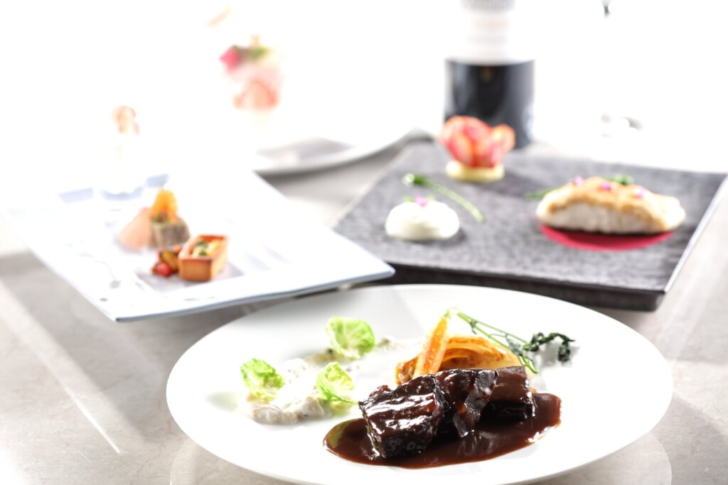 ▲「Sky Restaurant 634（musashi）」 ランチ　(イメージ)　(C)Tobu Hotel Management