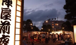 飛騨高山陣屋前夜市