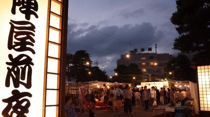 飛騨高山陣屋前夜市