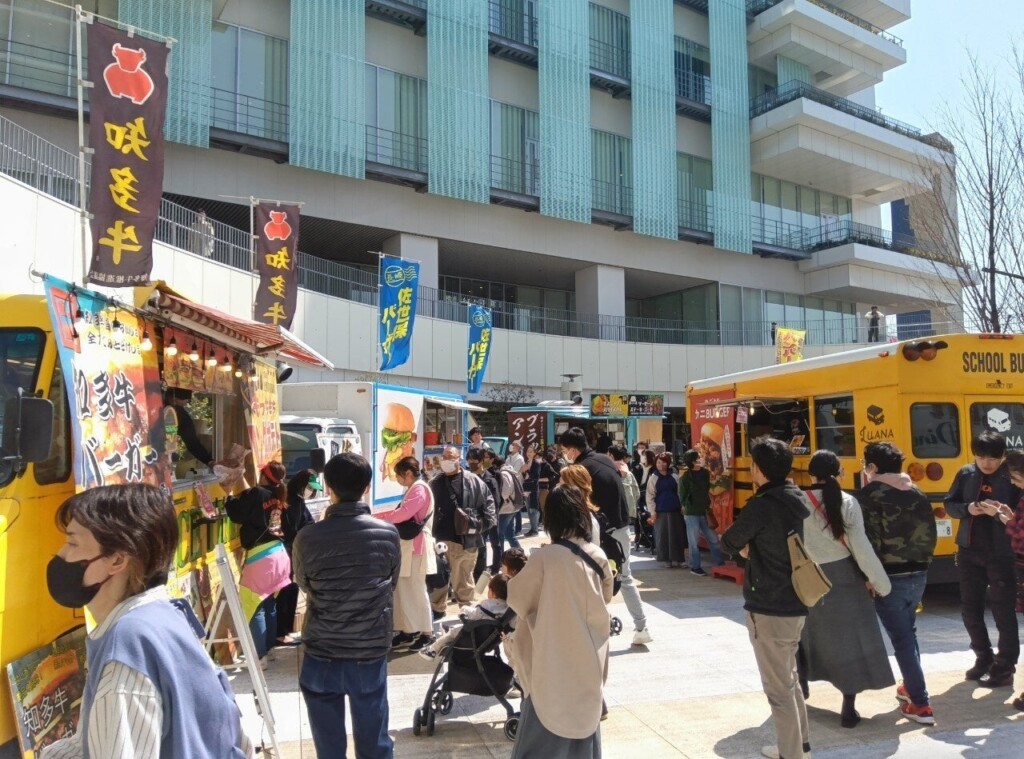 今回の会場となるまちなか広場　画像は以前開催されたイベント